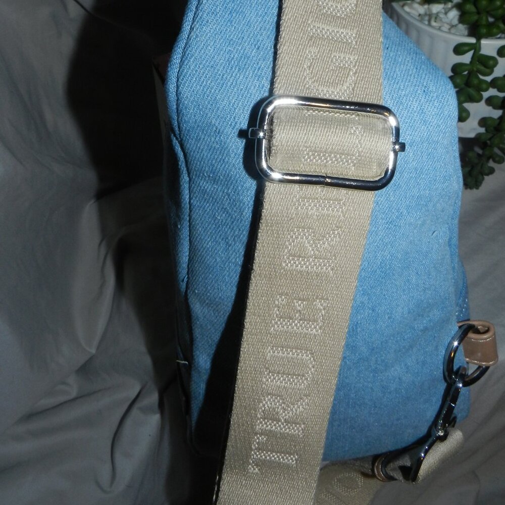 True Religion Stitched Horseshoe Sling Bag light Blue NWT! - Picture 7 of 16